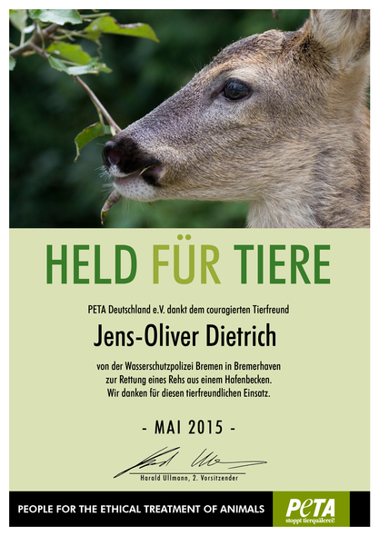 „Held für Tiere“-Urkunde. Foto (c): PETA.